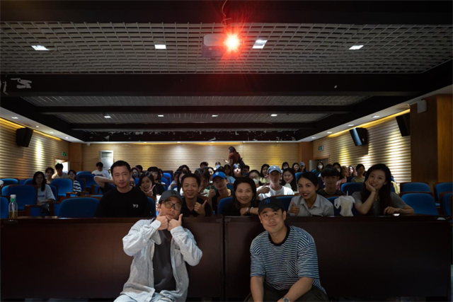 feb5fc1a6a33480eb1acfc8af9e9148d.png